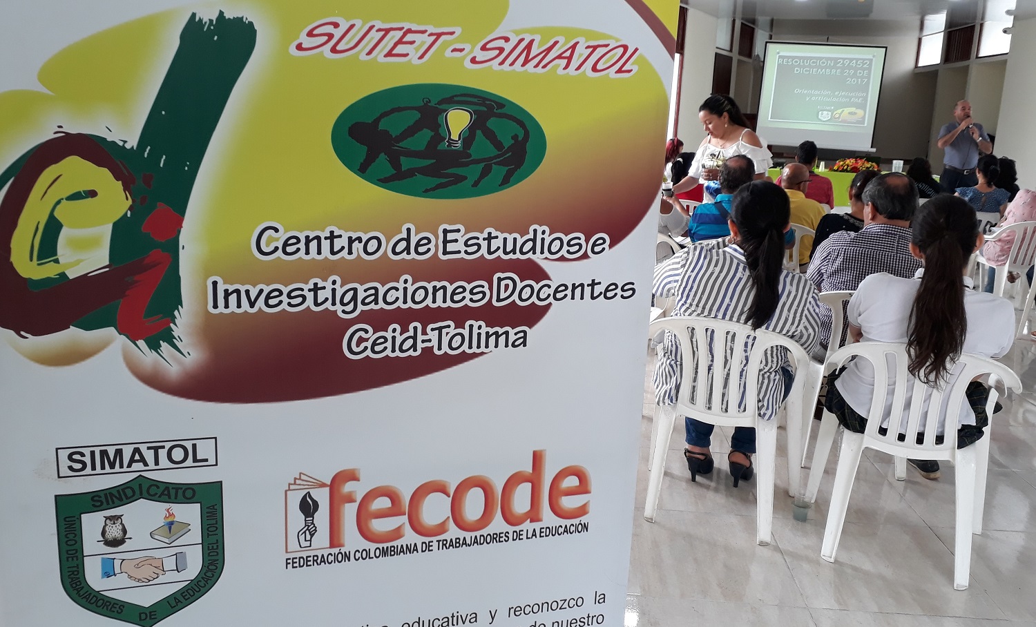 Seminario Taller (La Escuela Como Territorio de Paz) El Consejo Directivo, herramienta de Autonomía.