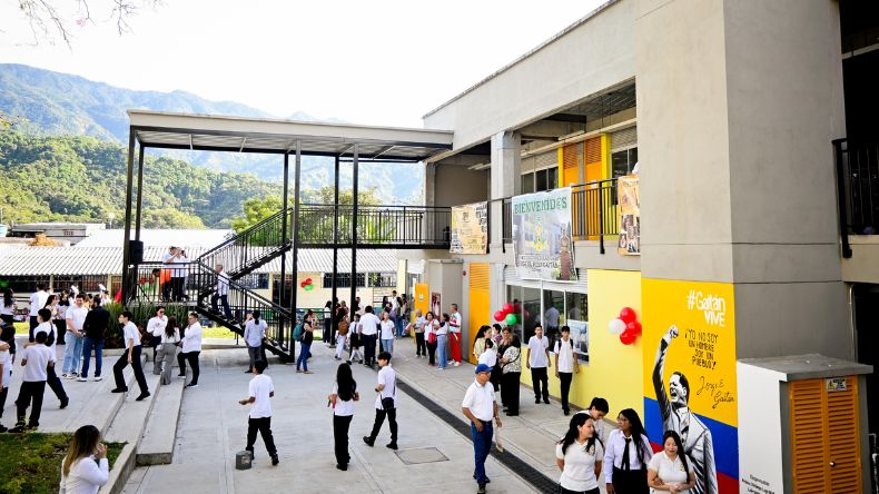 ¿Se acabaron los elefantes blancos en Ibagué o se entregaron obras a medias?
